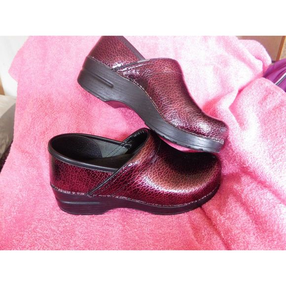 Dansko size 38, 7.5 EUC - Picture 10 of 10